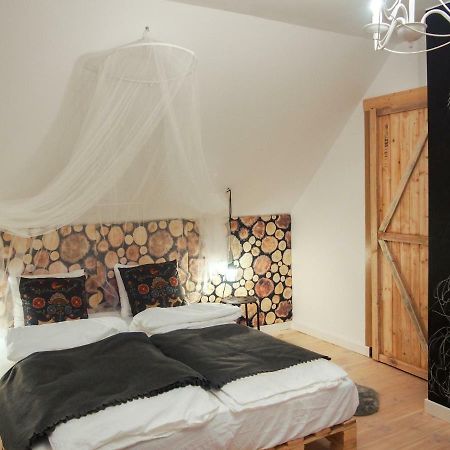 Ferienwohnung Lesna Kryjowka Trzebciny Exterior foto